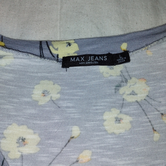 Max Jeans Lavender Floral Sleeveless Blouse - Picture 2 of 3